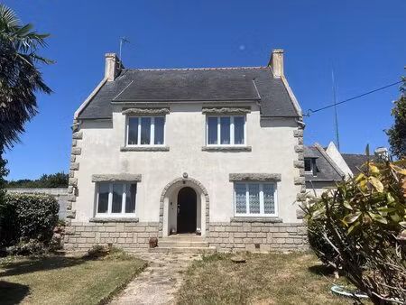 un ensemble immobilier à rénover - loctudy