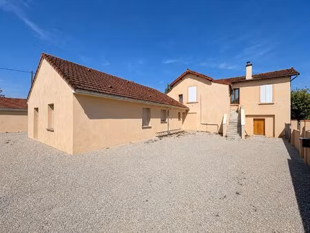 demigny ? maison familiale avec espace indépendant  atelier de 40 m² et garage