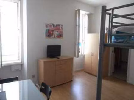 location appartement t1 meublé à la rochelle (17000) : à louer t1 meublé / 26m² la rochell