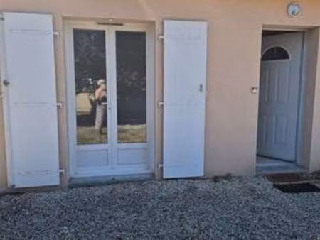 location appartement 2 pièces à saint-yrieix-sur-charente (16710) : à louer 2 pièces / 42m