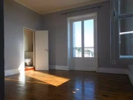 location appartement 6 pièces et plus à saumur (49400) : à louer 6 pièces et plus / 194m² 