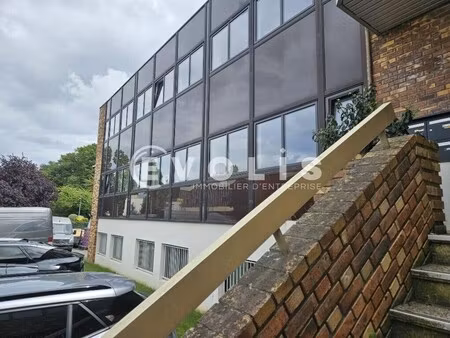 location bureaux 155 m²