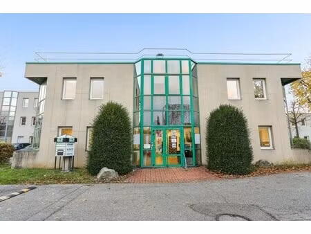location bureaux 613 m²
