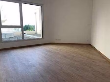 location appartement t1 à couëron (44220) : à louer t1 / 27m² couëron
