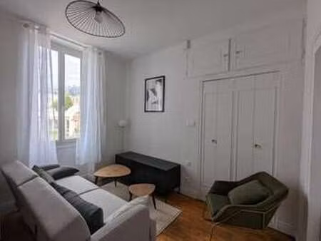 location appartement 3 pièces meublé à dijon (21000) : à louer 3 pièces meublé / 50m² dijo