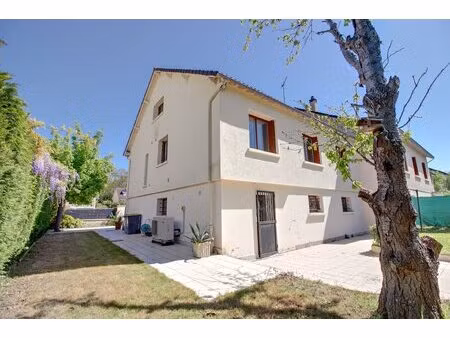 maison de 8 pièces