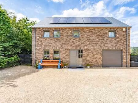 belle maison 4 façades tout confort