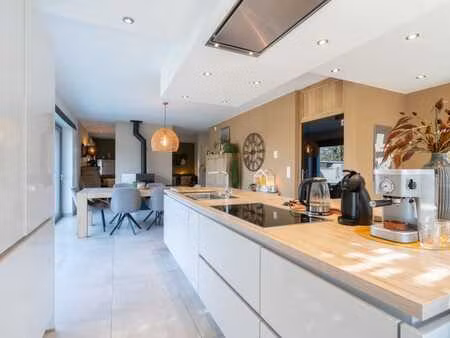 maison moderne 5 chambres avec studio