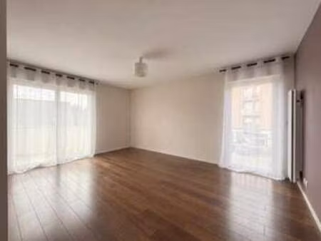 location appartement 3 pièces à nantes (44000) : à louer 3 pièces / 65m² nantes