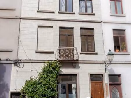 grande maison rénovée idéale pour famille ou coliving