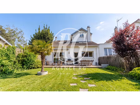 vente maison 8 pièces 190 m² à garches (92380)  1 225 000 €