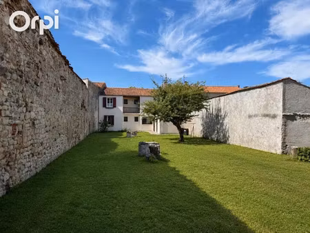 vente propriété 6 pièces 237 m² à la tremblade (17390)  649 899 €