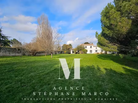 vente maison 10 pièces 226 m² à saint-romain-de-benet (17600)  640 500 €