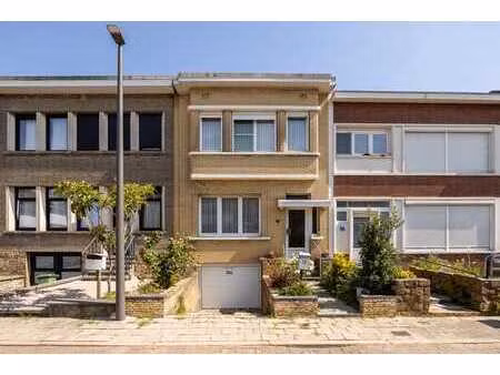 spacieuse maison familiale avec 3 chambres et grand jardin