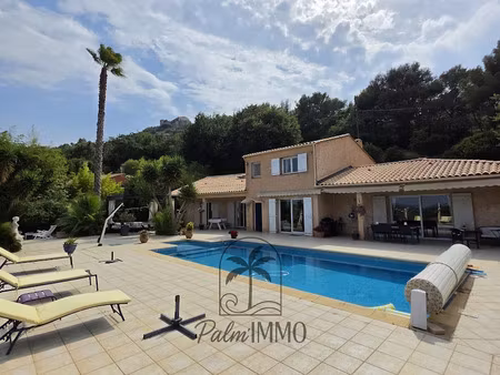 vente villa 6 pièces 230 m² à six-fours-les-plages (83140)  1 190 000 €