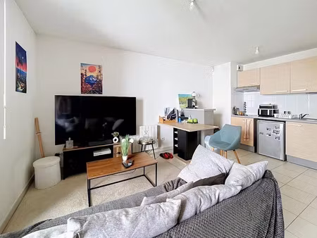 vente appartement 2 pièces 41 m² à venissieux (69200)  135 000 €