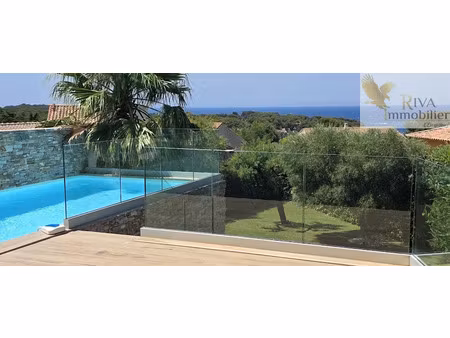 vente villa 7 pièces 185 m² à sanary-sur-mer (83110)  2 080 000 €