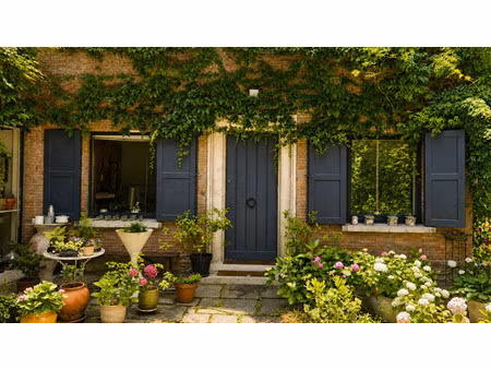 maison de luxe à vendre dans le quartier l'allumette