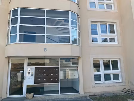 vente appartement 2 pièces 86 m² à saintes (17100)  169 600 €
