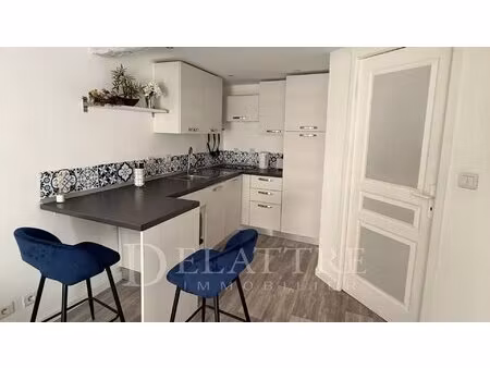 rare a la vente -coquet studio meuble -valbonne village