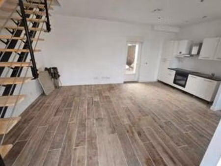 location maison à étauliers (33820) : à louer / 50m² étauliers