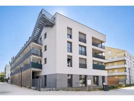 vente appartement 3 pièces 65 m² à saint-denis (93200)  240 000 €