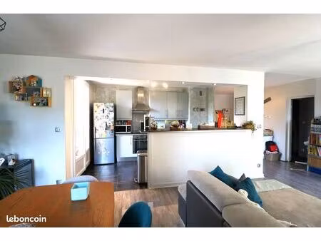 bel appartement de 92 m² avec terrasse
