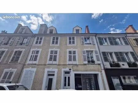 studio 1 pièce 32 m²