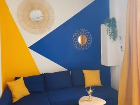 appartement duplex meublé 50 m2 t3 2 chambres climatisées avec place de parking plein cent