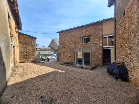 location maison 94 m² à laizé (71870)