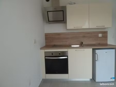 studio 1 pièce 22 m²