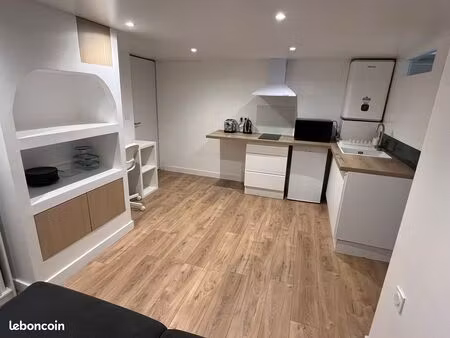 studio à louer - septembre à juin