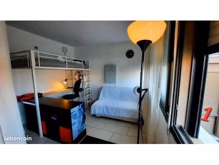 rare- visiter et louer sam. 25 juillet grand studio moderne équipé dans résidence etudiant