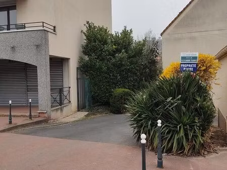 location place parking sous-terrain gare saint-gratien
