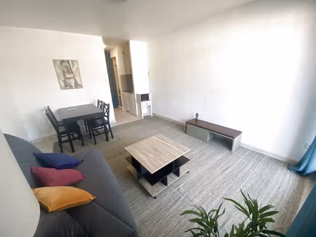studio meublé 22m2 terrasse - secteur talabot