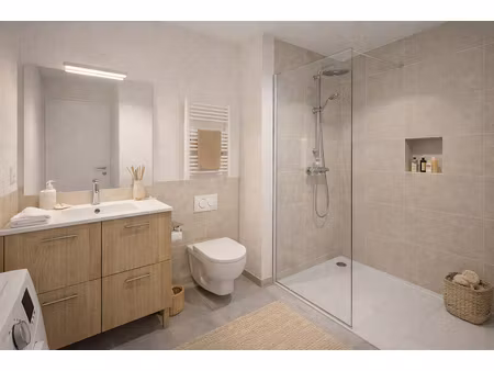 vente appartement 2 pièces 45 m² à frejus (83600)  260 000 €