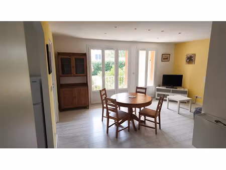 vente appartement 3 pièces 58 m² à carqueiranne (83320)  268 000 €