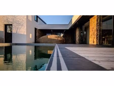 villa avec piscine en bord de mer ouest - perros-guirec (22)