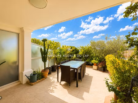 villa de luxe à vendre dans le quartier basse suane-les virgiles