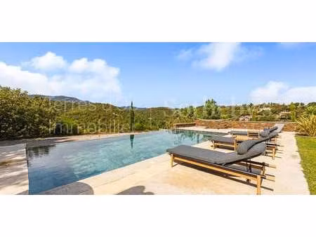 maison avec piscine et terrasse thuir (66)