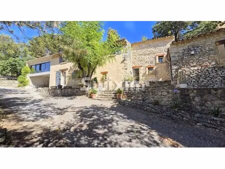 mas provençal d'exception avec source privée – proche grignan