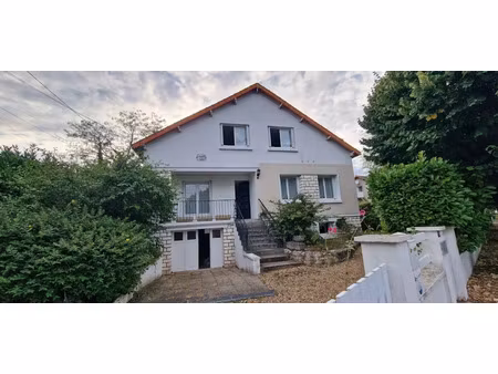 vente immeuble 12 pièces 185 m² à la roche-posay (86270)  170 500 €