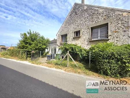 à vendre à mouroux maison indépendante à rénover avec gara