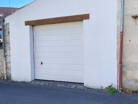 vente parking 37 m² à preuilly-sur-claise (37290)  14 000 €