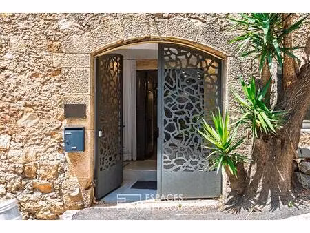 appartement de caractère dans un ancien moulin à huile du xvie siècle à vallauris