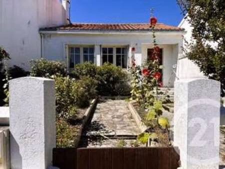 vente maison à saint-gilles-croix-de-vie (85800) : à vendre / 74m² saint-gilles-croix-de-v