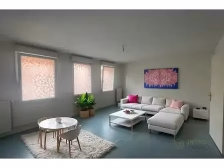 location appartement 1 pièce 33 m² à amiens (80000)