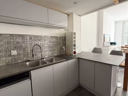 location appartement 2 pièces 41 m² à toulon (83000)