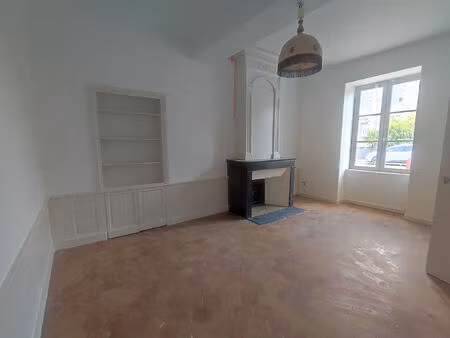 appartement cuisery 3 pièce(s)