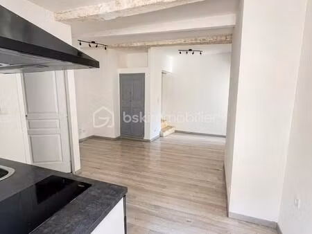 immeuble de 160 m² à lauris